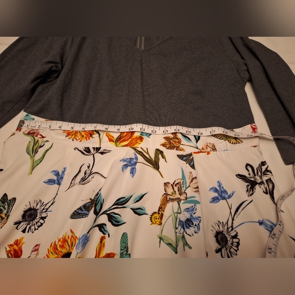 Eshakti maxi dress butterflies - Picture 10 of 14